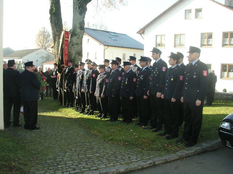 Feuerwehr-Wintershof.de - Neuigkeiten - 2011 - Volkstrauertag